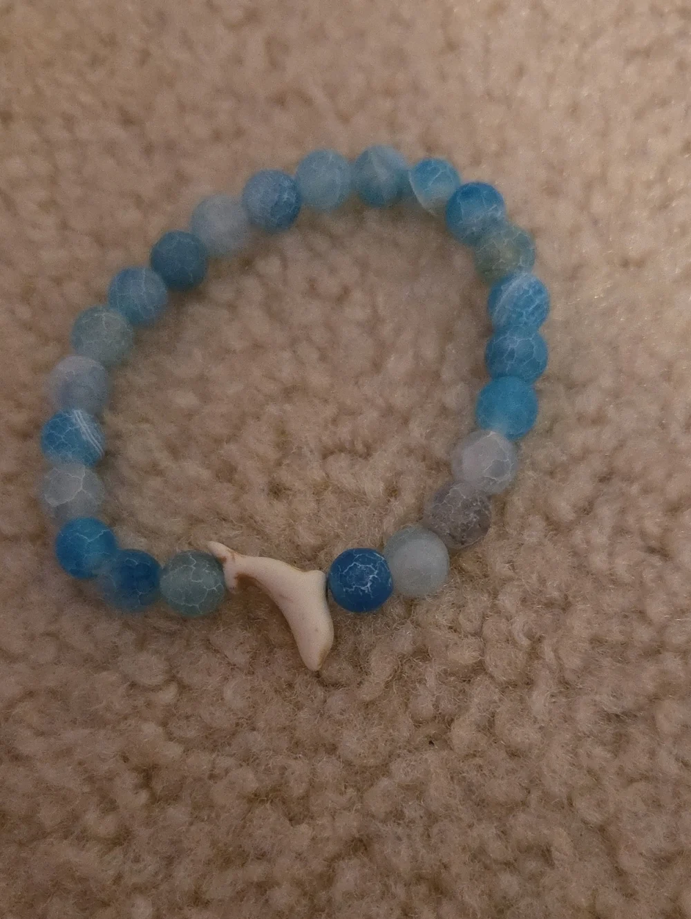 Blue Beaded Whale Tail Stretch Bracelet From Aquarium